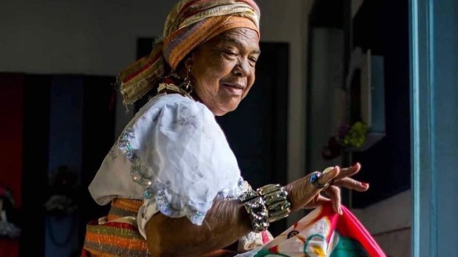 Dona Nicinha do Samba morreu nesta quinta-feira (17) aos 72 anos - Reprodução/ Instagram @santoamarodapurificacao