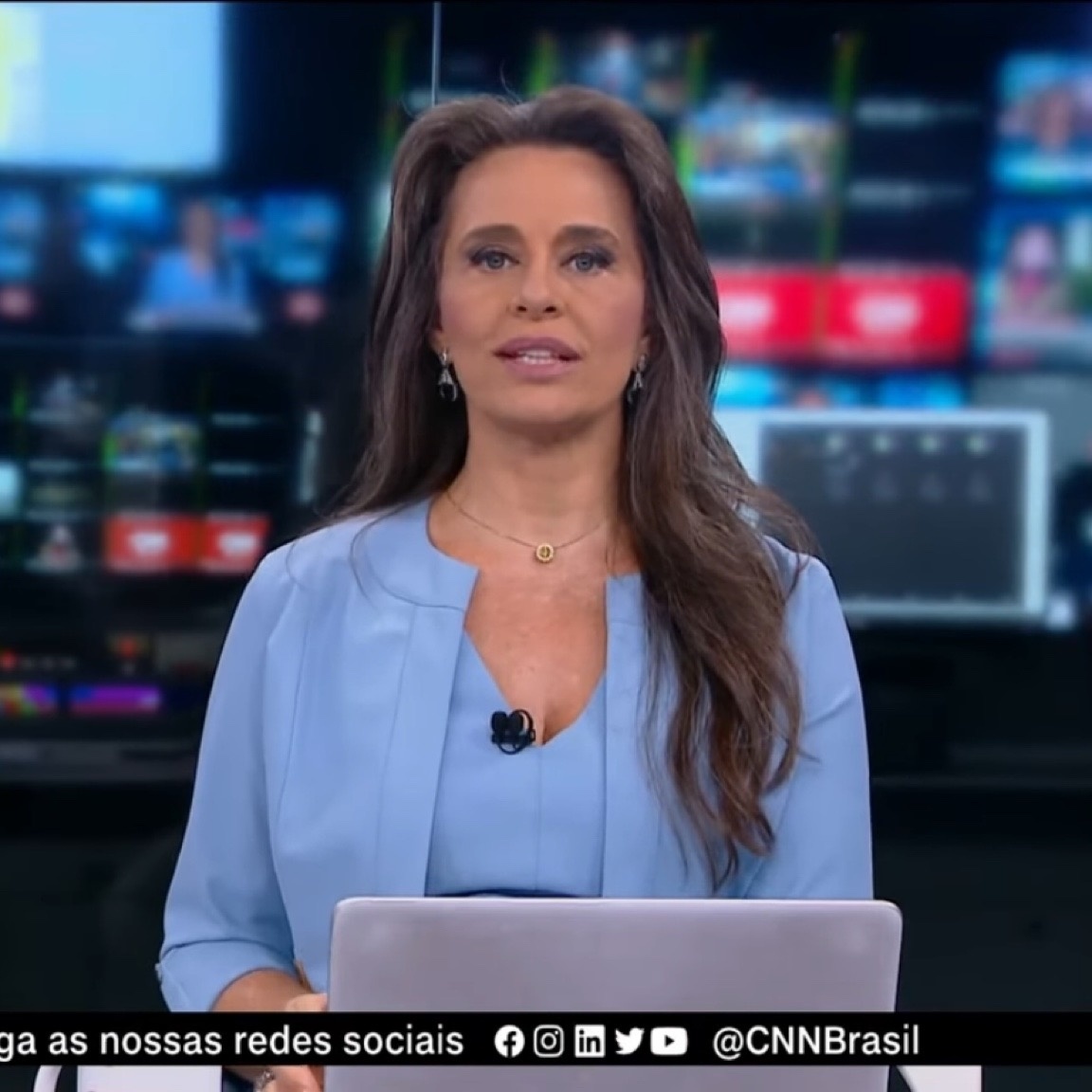 Carla Vilhena pede demissão da CNN Brasil