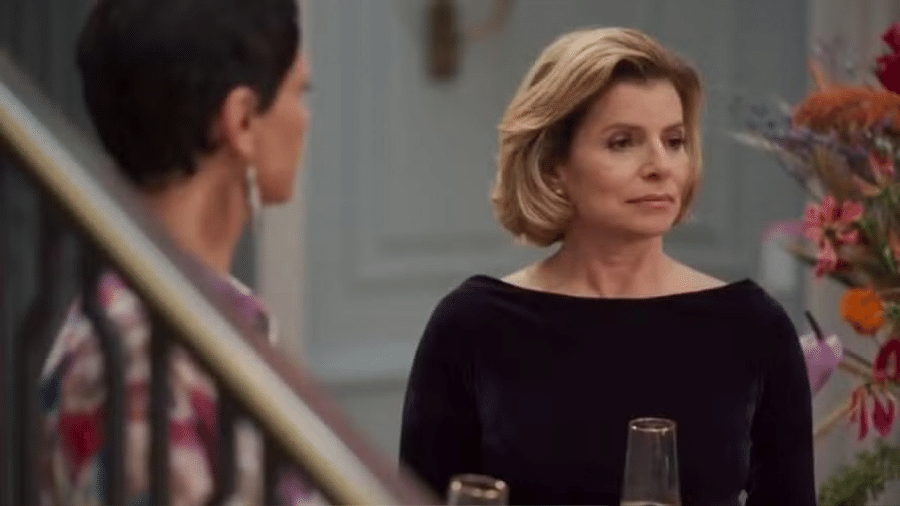 Celina (Malu Galli) e Odete Roitman (Débora Bloch) em "Vale Tudo" - Reprodução/Globo