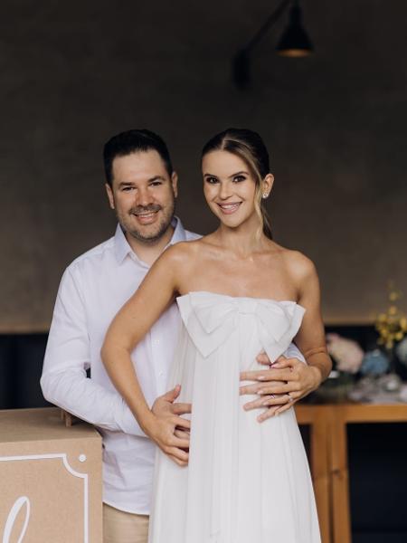 Ademar Luiz Traiano Junior e Aline Matiuzzi Traiano