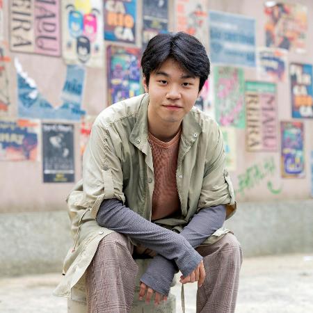 Jin (Allan Jeon) em 'Volta por Cima' Jin (Allan Jeon) em 'Volta por Cima'