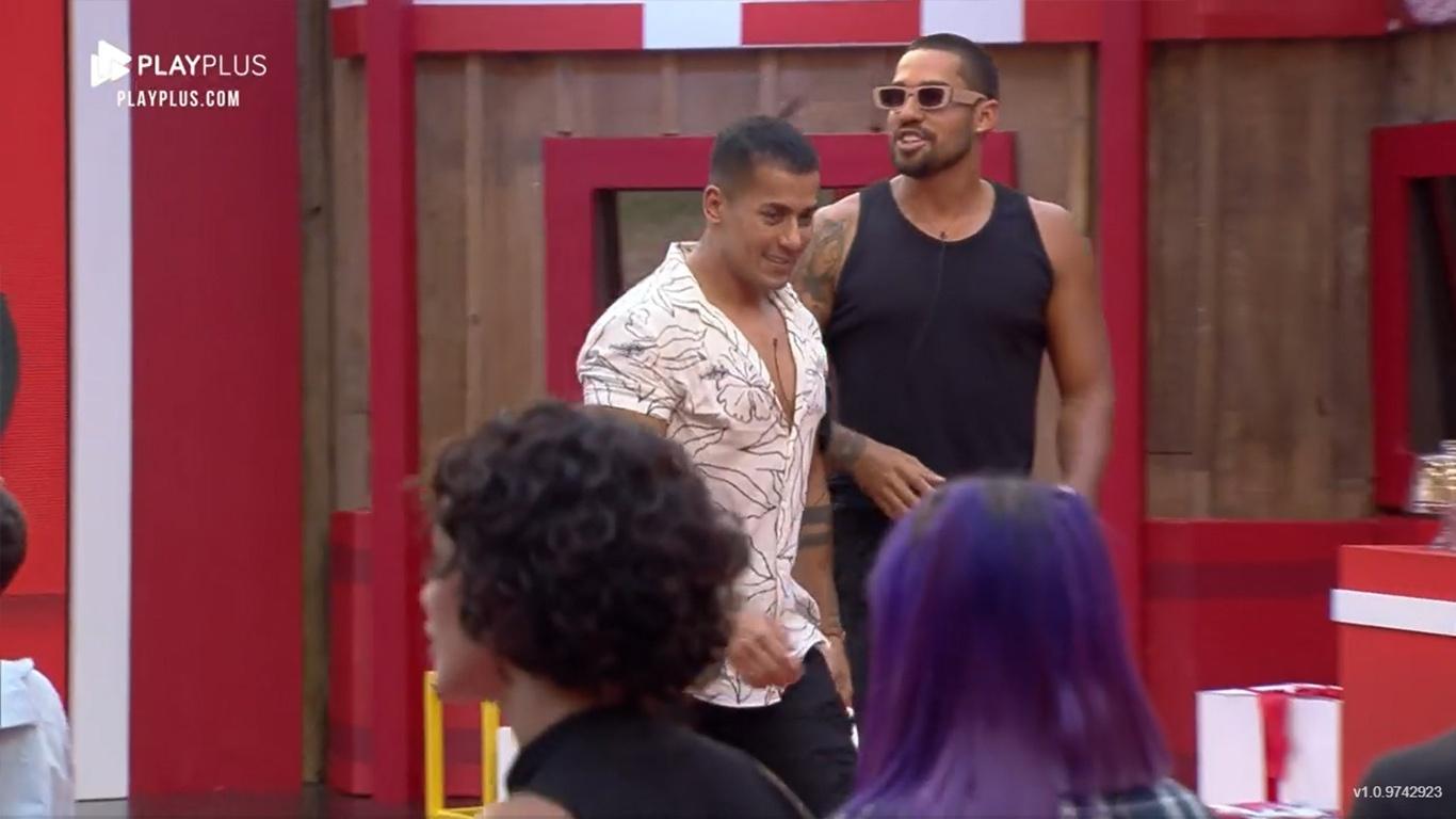 A Fazenda 2021: Tiago e Bil em atividade especial - Reprodução/Playplus