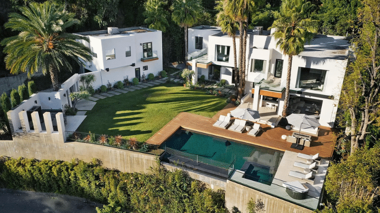 Propriedade de Bad Bunny em Los Angeles