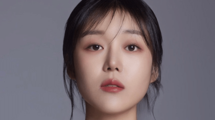 A atriz Kang Seo-Ha morreu aos 31 anos A atriz Kang Seo-Ha morreu aos 31 anos