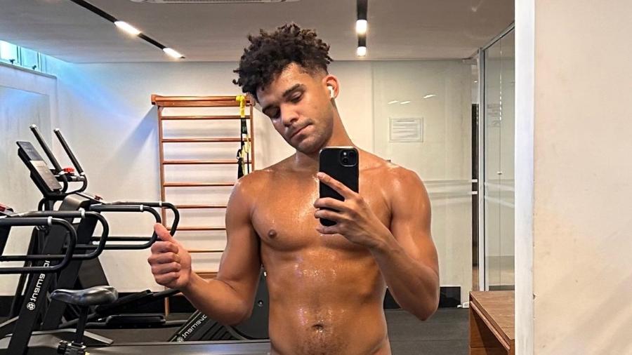 Lucas Leto de sunga Lucas Leto de sunga