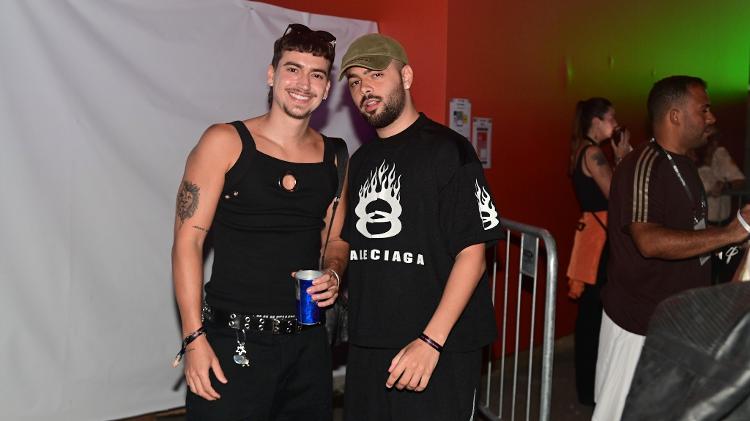 Pedro Sampaio e o namorado Henrique Meinke no último dia de Rock in Rio 2024