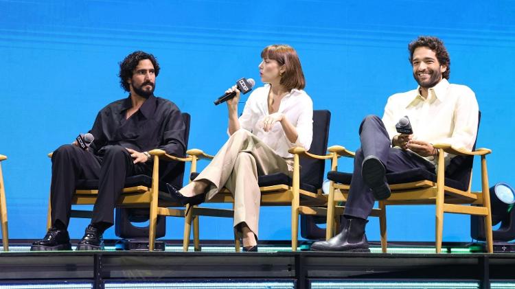 Renato Góes, Alice Wegmann e Humberto Carrão na CCXP 24