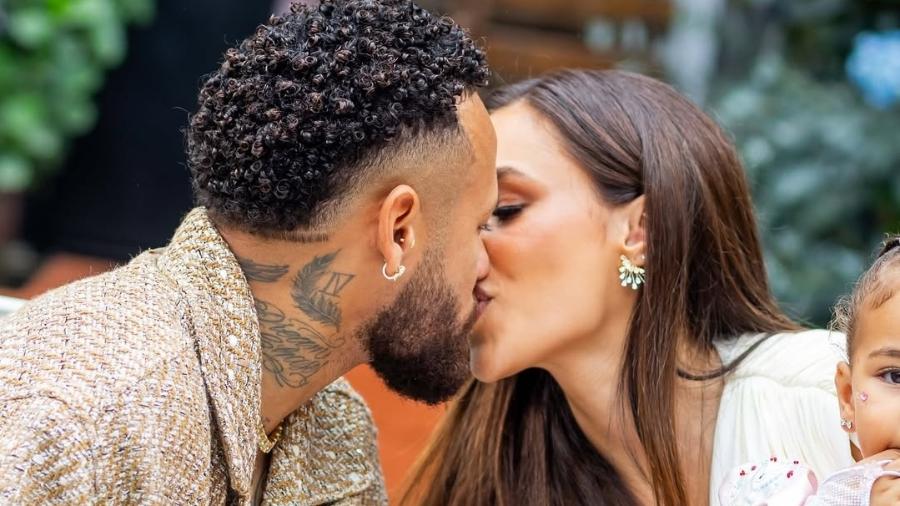 Bruna Biancardi publica foto beijando Neymar após rumores de crise