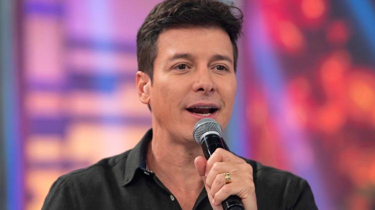 Rodrigo Faro está fora da televisão após deixar a Record Rodrigo Faro está fora da televisão após deixar a Record