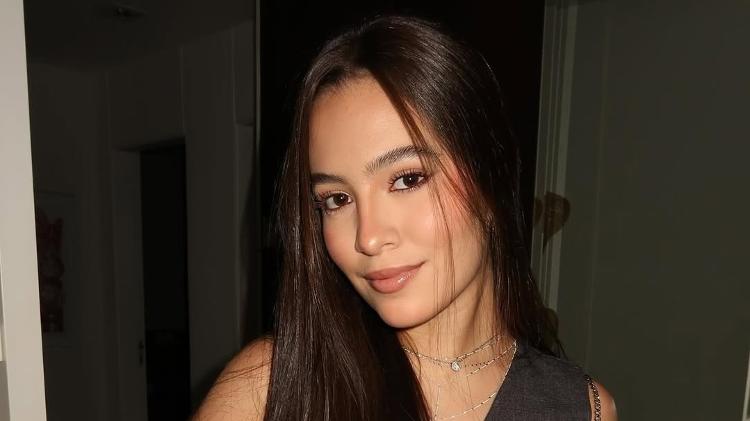 Júlia Pimentel tem mais de 3,5 milhões no Instagram e 2,8 milhões no TikTok Júlia Pimentel tem mais de 3,5 milhões no Instagram e 2,8 milhões no TikTok
