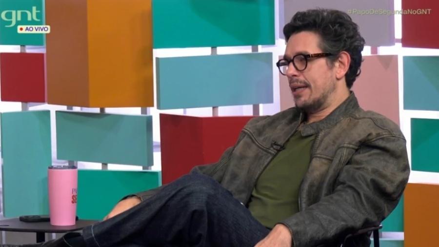 João Vicente fala sobre novo romance João Vicente fala sobre novo romance