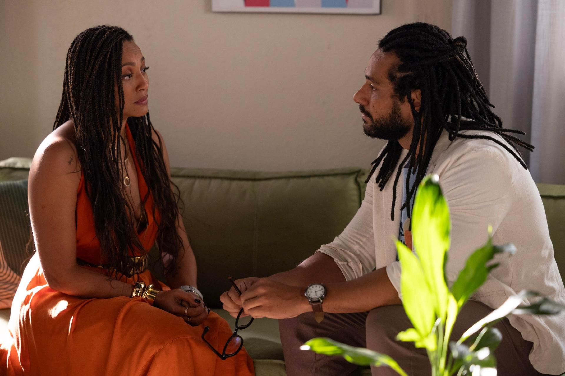 Bela (Sheron Menezzes) e Lucas (Amaury Lorenzo) em Por Você - undefined