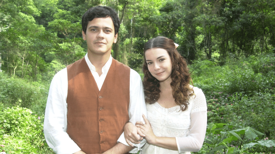 Neco (Danton Mello) e Belinha (Regiane Alves) em 'Cabocla'