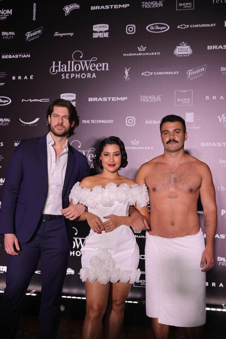 Thaynara OG homenageou 'Dona Flor e Seus Dois Maridos' no baile de Halloween da Sephora 2024