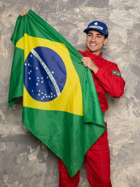 Eduardo Menezes em homenagem a Ayrton Senna, que completou 30 anos de morto neste ano