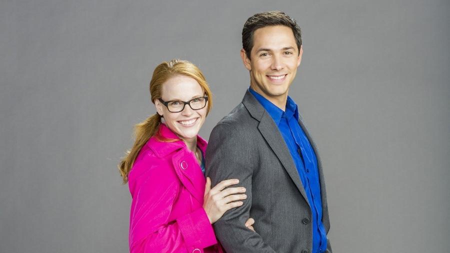 Katie Leclerc e Michael Rady estrelam hoje "Nublado Com uma Chance de Amor", no canal Lifetime - Reprodução/Lifetime