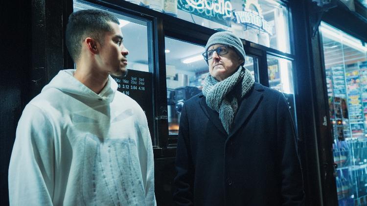 Louis Theroux entrevista o influenciador redpill Nico Balinthazy no documentário 'Por Dentro da Machosfera'