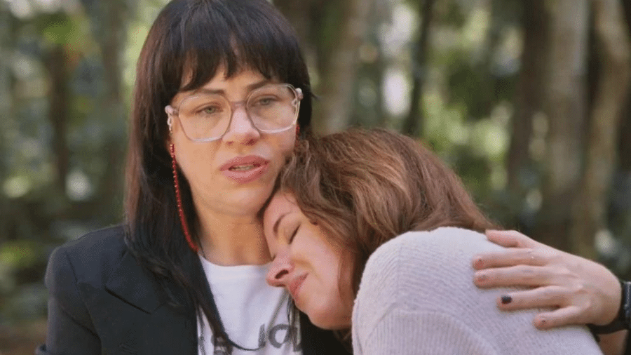 Carol (Karine Teles) e Natália (Mariana Santos) em 'Elas por Elas'