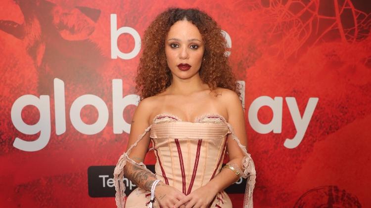 Letícia Vieira em baile de 'Vermelho Sangue' (Globoplay)