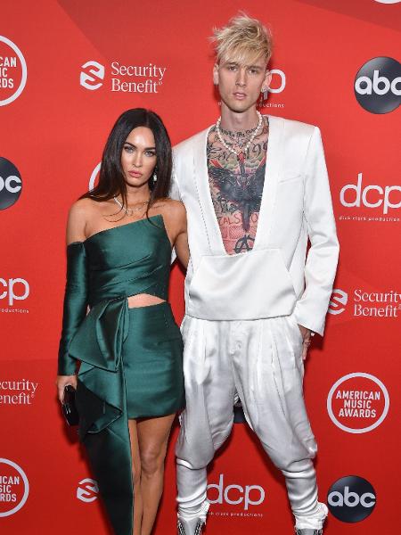 Machine Gun Kelly e Megan Fox estão juntos após atriz se separar em maio - AFP