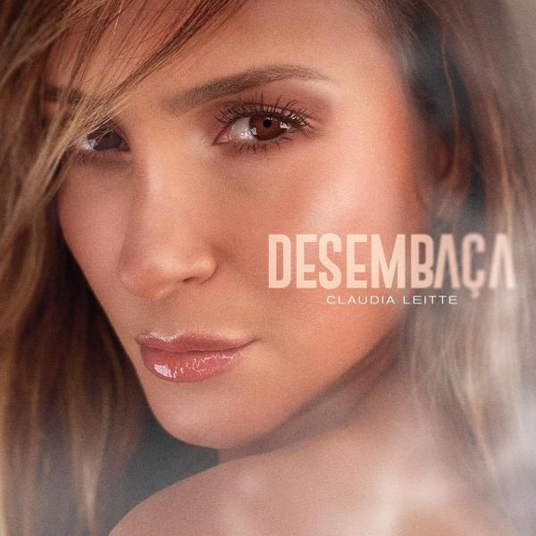 Claudia Leitte em capa do Single "Desembaça"