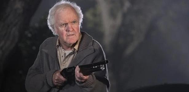 Suspeito de matar ator de 'Jumanji' tem fiança fixada em US$ 2 milhões