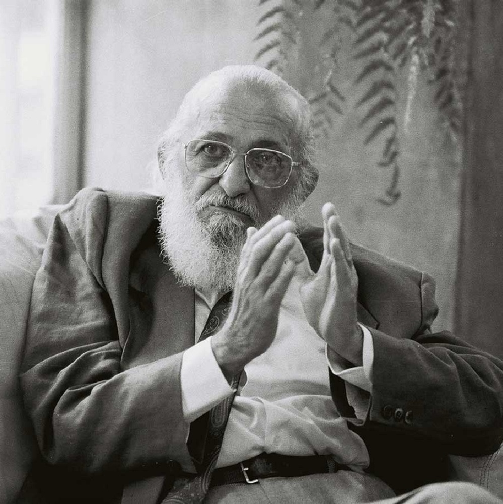 Paulo Freire entre imagens e memes