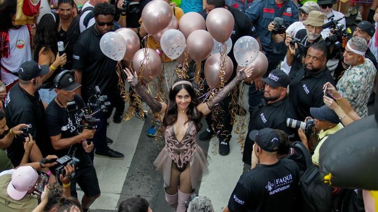 Alessandra Negrini no Acadêmicos do Baixo Augusta, em São Paulo