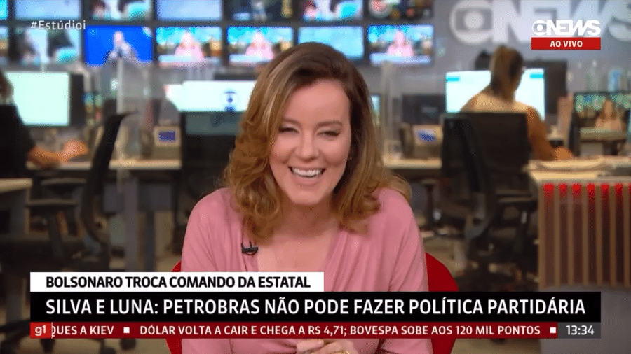 Natuza Nery dá gargalhada após falar palavrão ao vivo na Globonews - Reprodução/ GloboNews