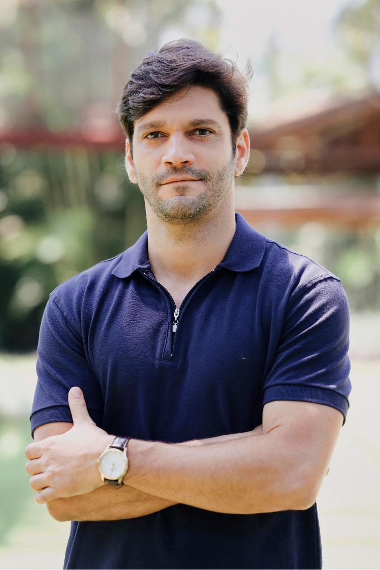 Vanderson (Armando Babaioff) em 'Dona de Mim' Vanderson (Armando Babaioff) em 'Dona de Mim'