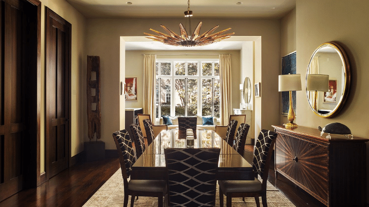 Sala de jantar da casa que Gisele Bündchen colocou à venda Sala de jantar da casa que Gisele Bündchen colocou à venda
