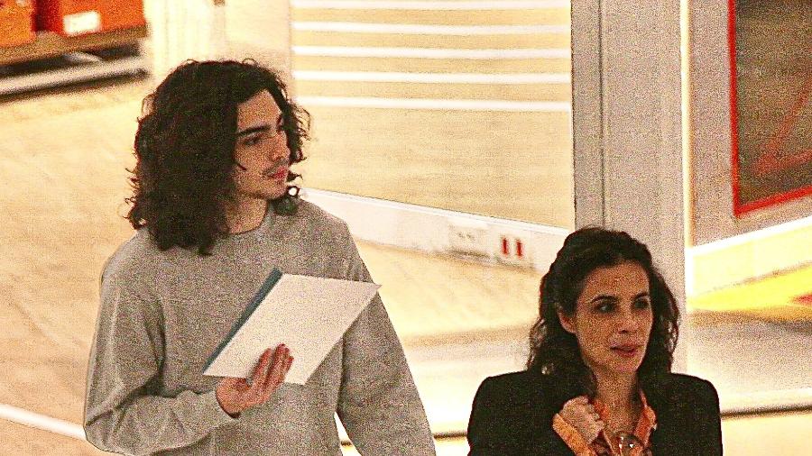 Maria Ribeiro com o filho que teve Paulo Betti - AgNews