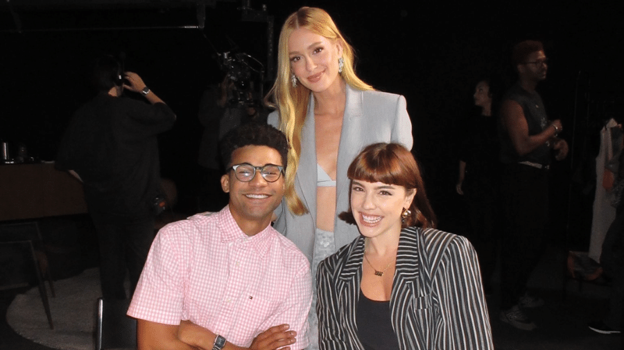 Marina Ruy Barbosa, Solange (Alice Wegmann) e Sardinha (Lucas Leto) em 'Vale Tudo' Marina Ruy Barbosa, Solange (Alice Wegmann) e Sardinha (Lucas Leto) em 'Vale Tudo'
