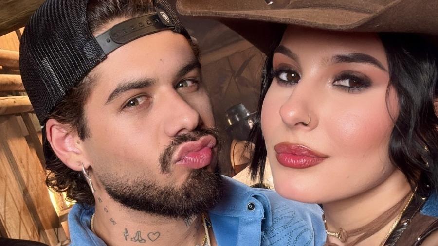 Zé Felipe fala sobre pé de namorada, Ana Castela