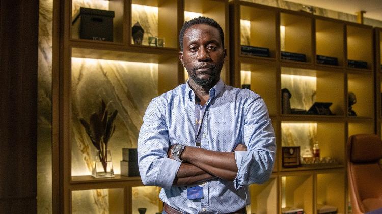 Luciano (Licínio Januário) em 'Vale Tudo'