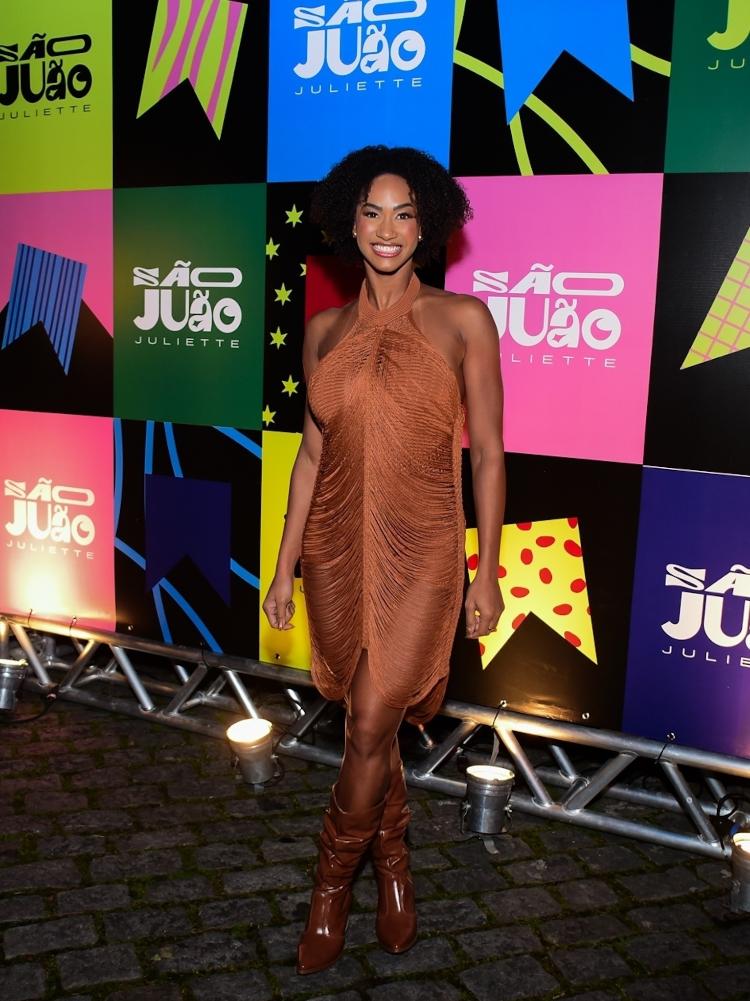 Aline Patriarca participa de São JUão da Juliette Aline Patriarca participa de São JUão da Juliette