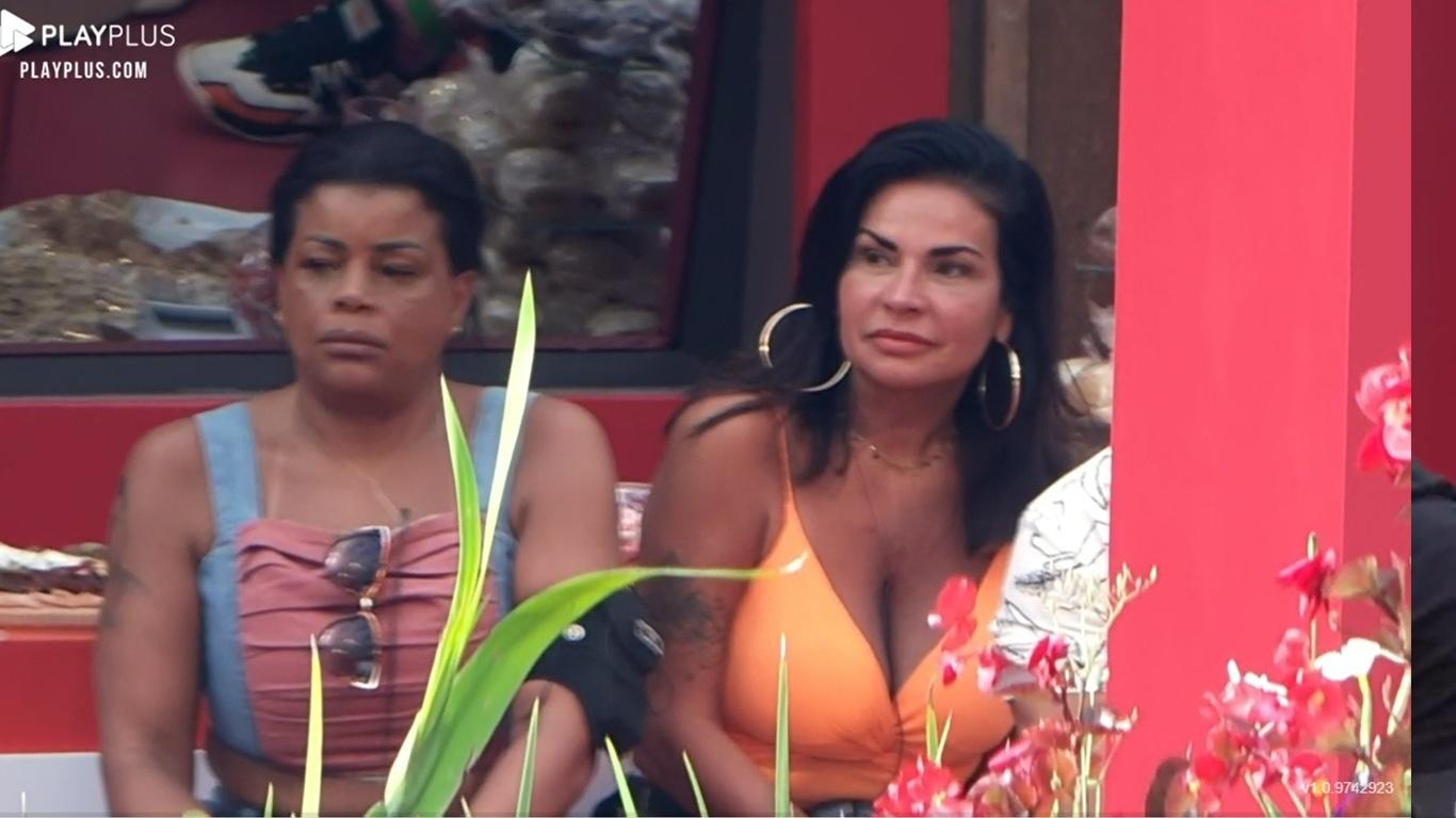A Fazenda 2021: Tati Quebra Barraco e Solange na atividade - Reprodução/Playplus
