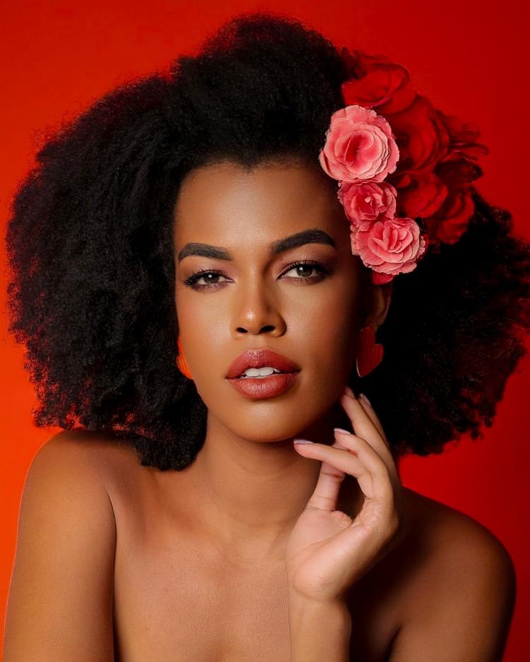 Jackelyne Emannuelle, 21 anos, modelo e Miss Tocantins Mundo 2024