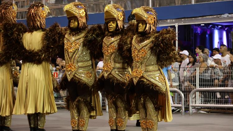 Águia de Ouro apostou em coreografias eaboradas no chão