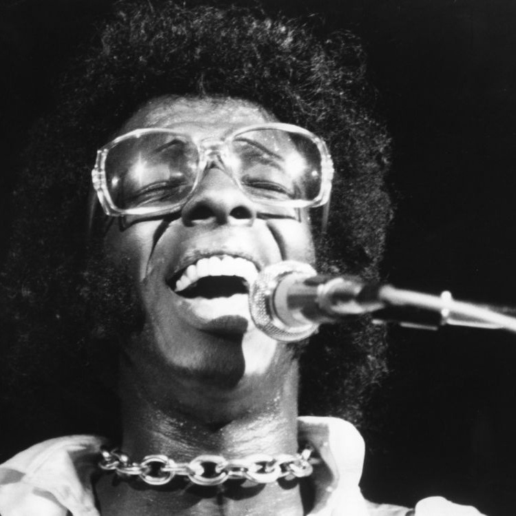 Morre Sly Stone, pioneiro do funk, aos 82 anos