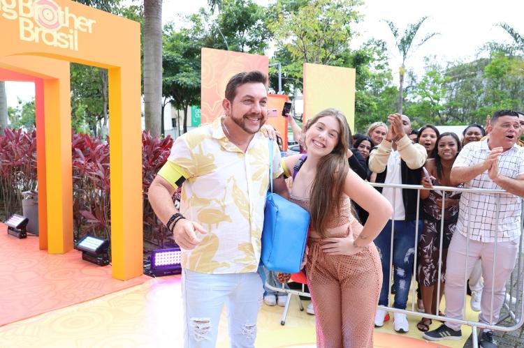 Raissa e Edilberto na Caravana do BBB 25