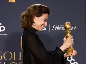 Fernanda Torres vence Globo de Ouro de melhor atriz por 'Ainda Estou Aqui'