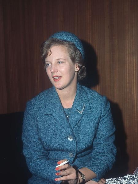 A rainha Margrethe 2ª ficou conhecida como 'rainha cinzeiro' por seu hábito de fumar