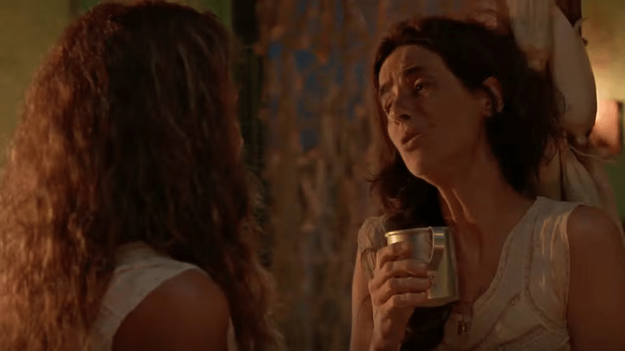 Zefa Leonel (Andrea Beltrão) e Tia Salete (Mariana Lima) em 'No Rancho Fundo'