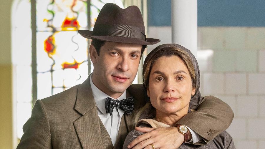 Celso (Rainer Cadete) e Sandra (Flavia Alessandra) em 'Êta Mundo Melhor' Celso (Rainer Cadete) e Sandra (Flavia Alessandra) em 'Êta Mundo Melhor'