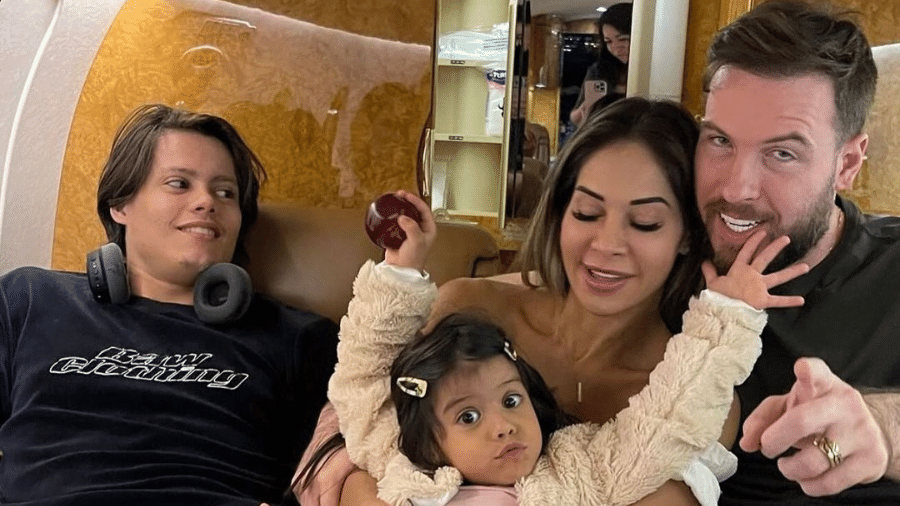 Maíra Cardi e a família - Reprodução/Instagram