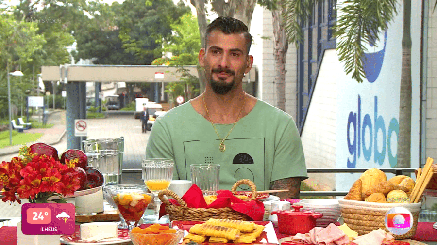 Nizam participa do Café com o Eliminado no 'Mais Você'