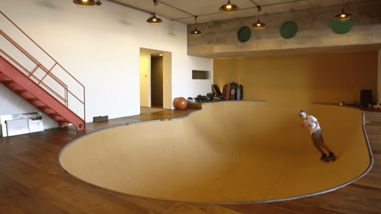 Pista de skate compõe o subsolo