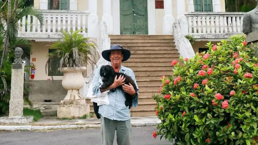 Marcos Oliveira fala sobre convivência no Retiro dos Artistas