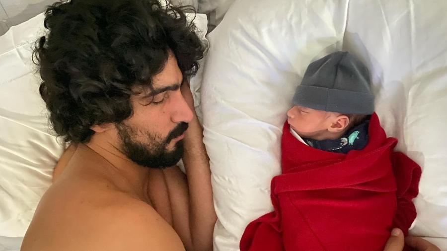 Renato Góes e o filho, Francisco - Reprodução/Instagram